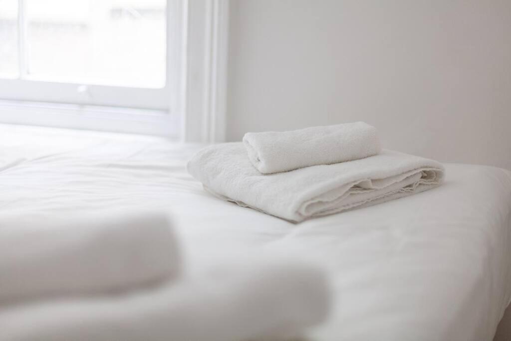 Incredible Location In - 2bed London