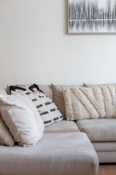 Incredible Location In - 2bed * London