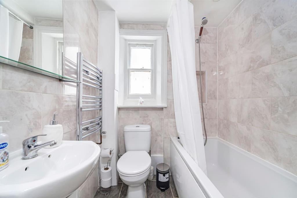 Incredible Location In - 2bed London