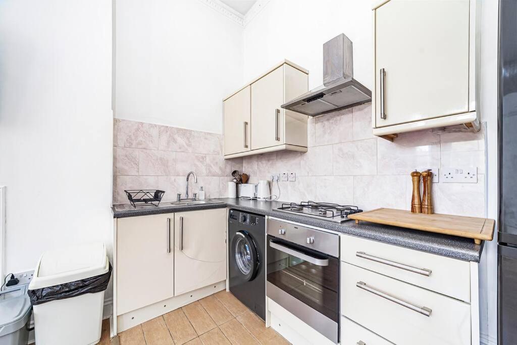 Apartment Incredible Location In - 2bed